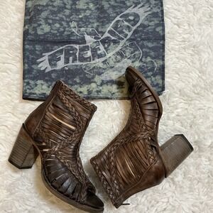 Freebird Bela Brown Leather Cutout Braided Heeled Booties Sandals Women's Size 9